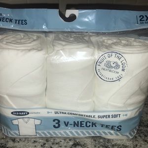 NWT 3 Pack Men's Old Navy V-neck Tees 2XL